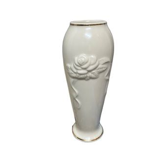 Vintage Lenox Classic Rose Blossom Vase Medium 7.5” w/ Gold Trim Floral Glossy.
